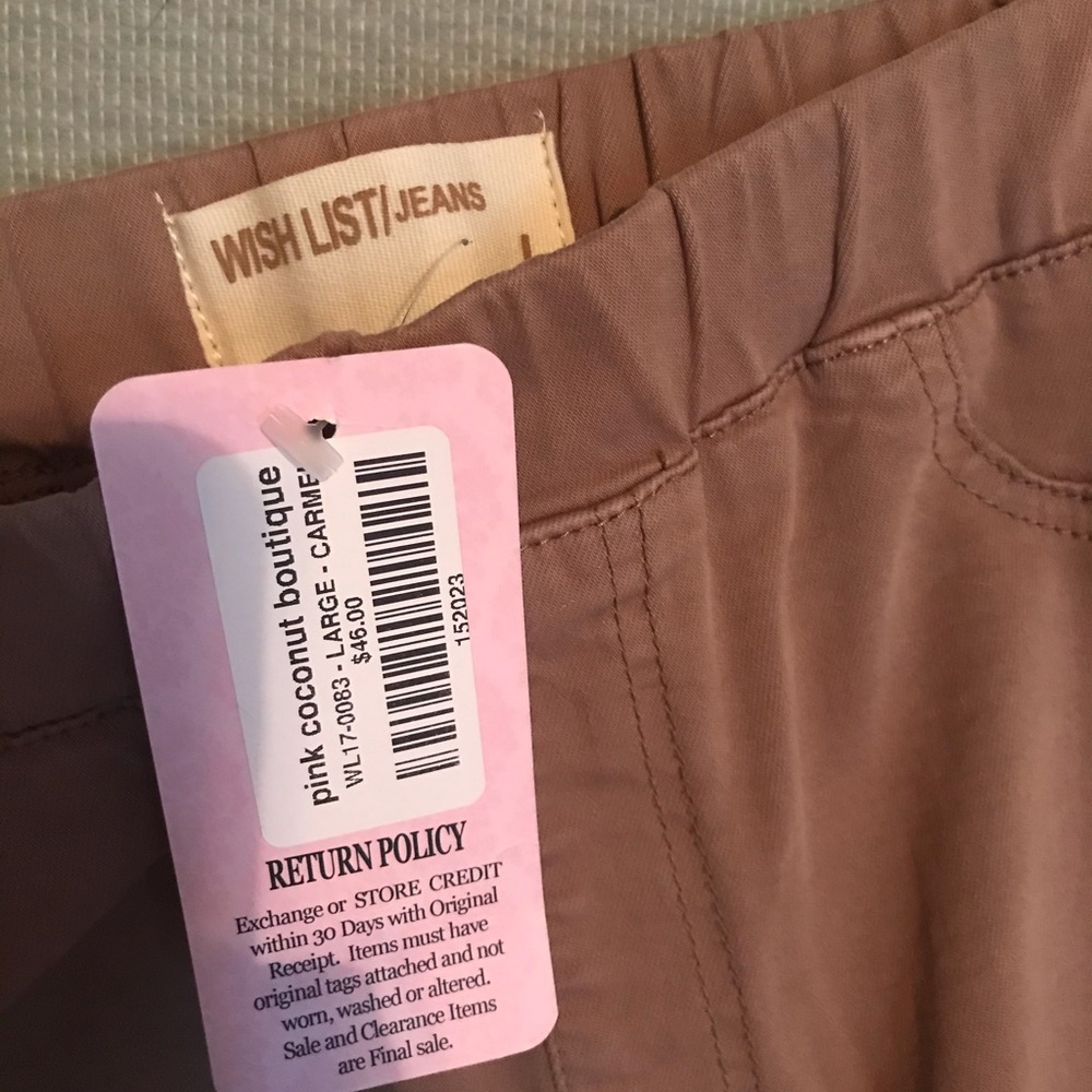 WishList Jeans.  Straight Leg